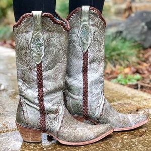 Corral Vintage Cowboy Boots, Size 7.5